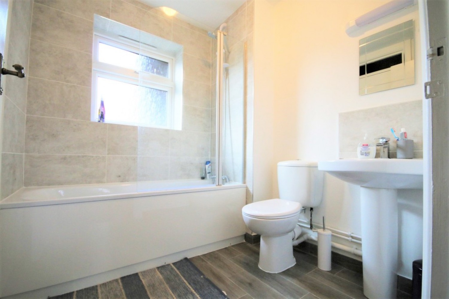 1 bedroom Flat for Letting Bicknor Close, Canterbury