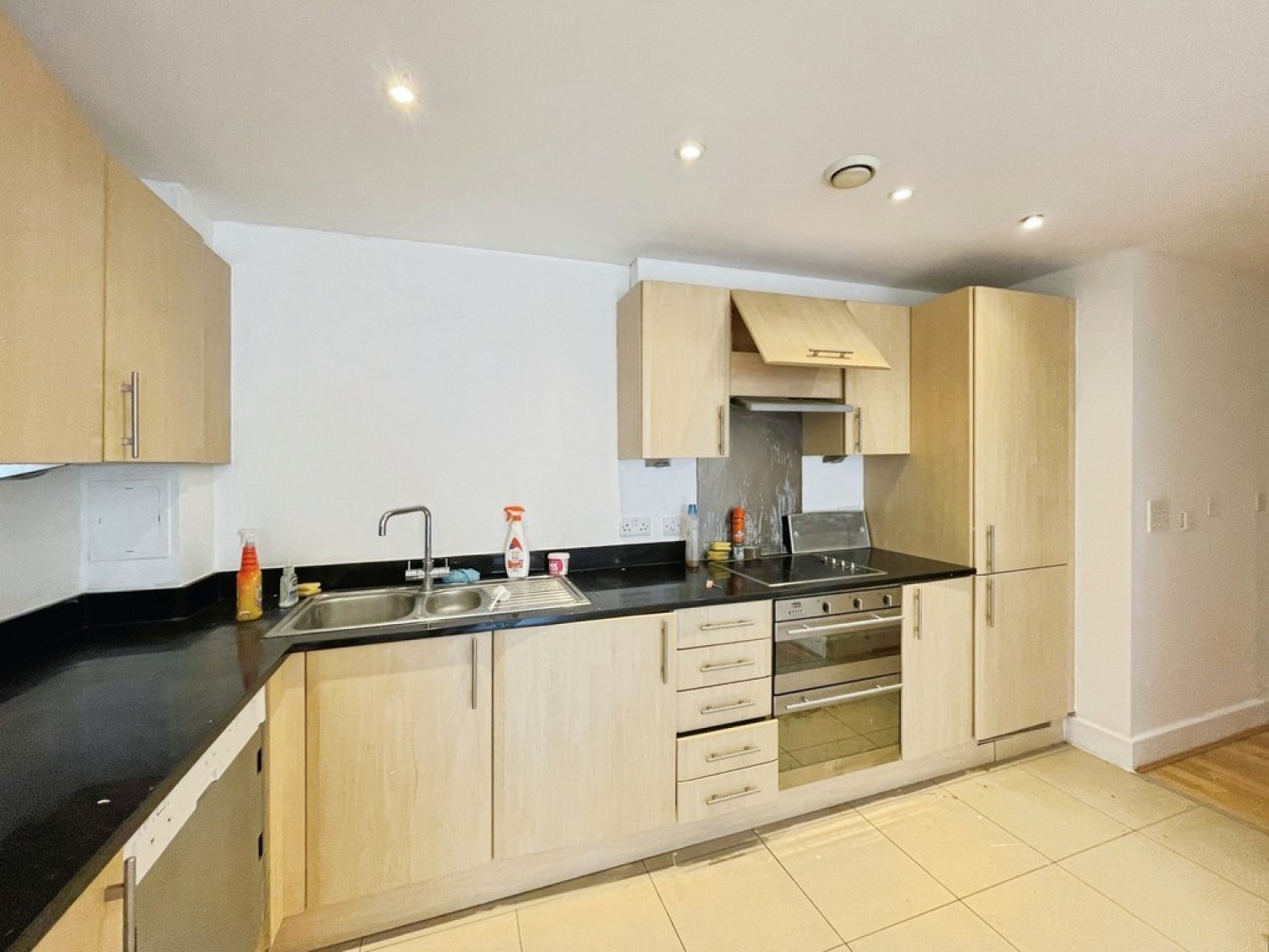 2 bedroom Flat for Letting Flagstaff Court, Canterbury