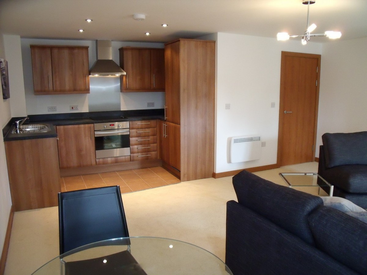 Weir Court, Canterbury