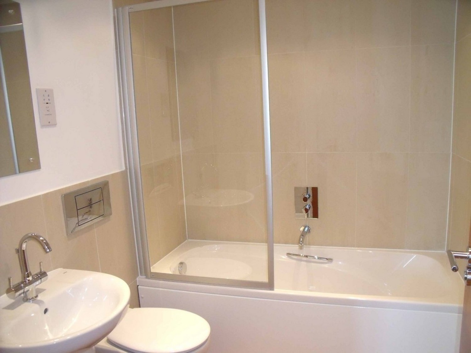 Weir Court, Canterbury