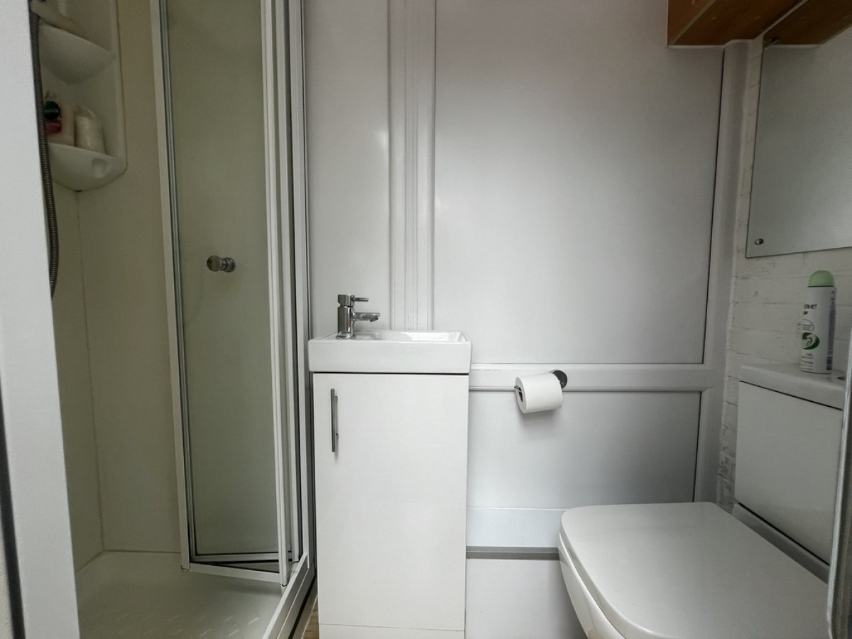 Long Meadow Way, Canterbury