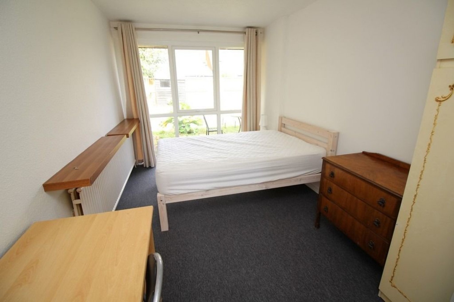 Long Acre Close, Canterbury