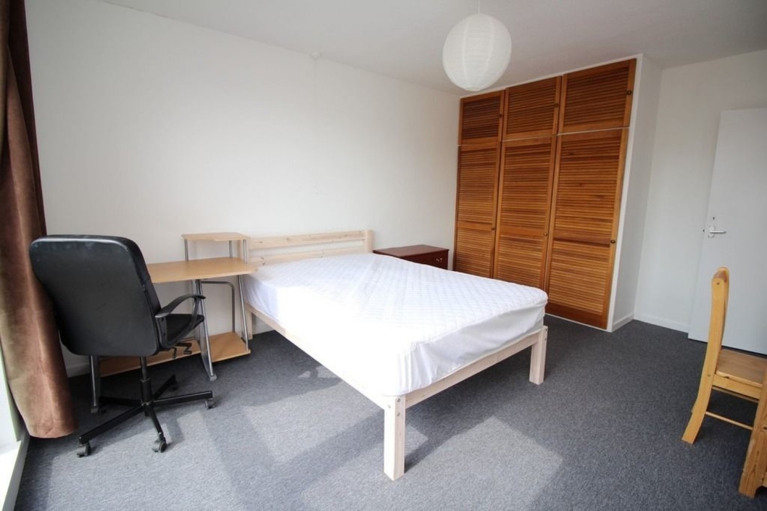 Long Acre Close, Canterbury