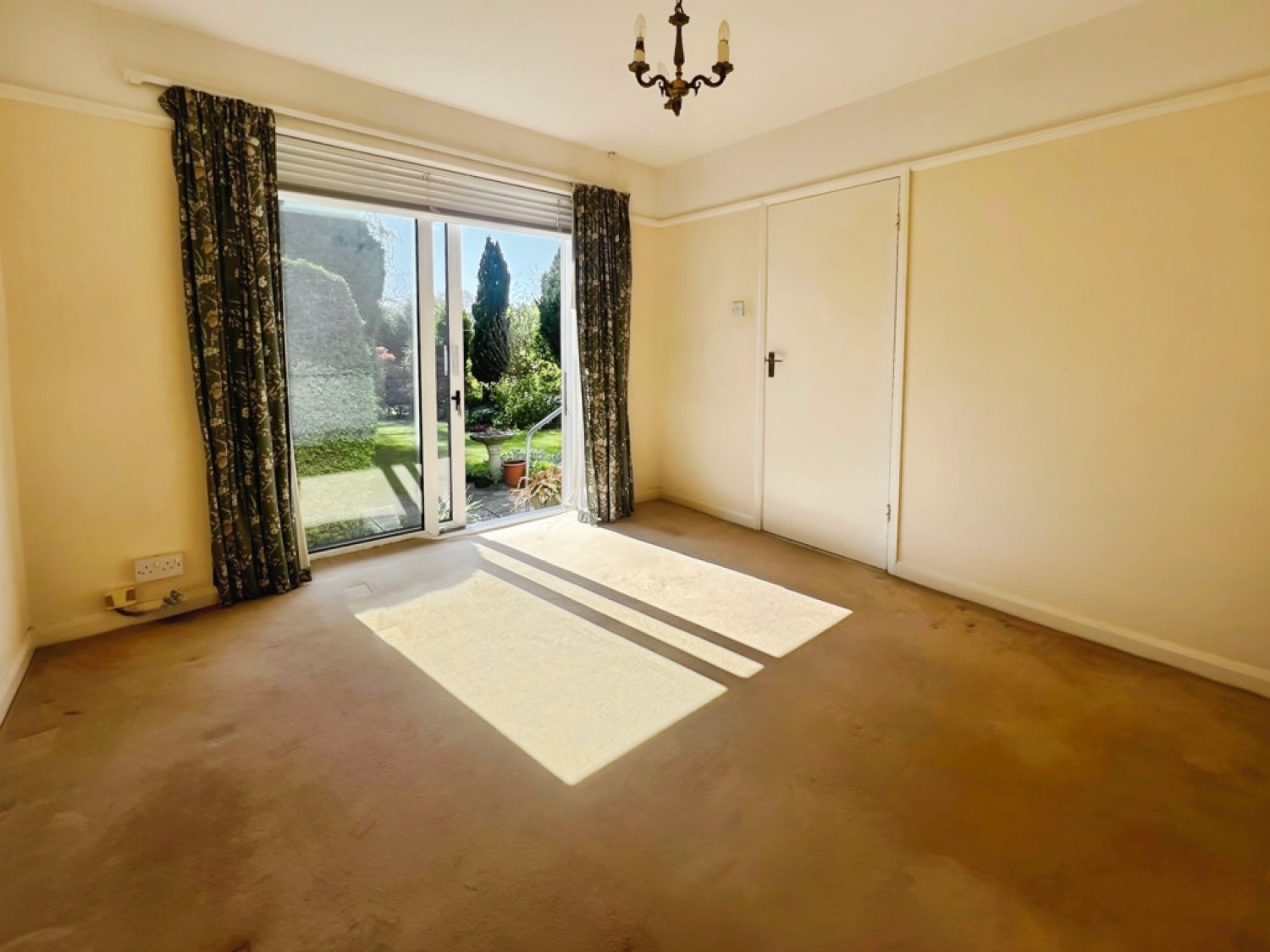 Hillview Road, Canterbury