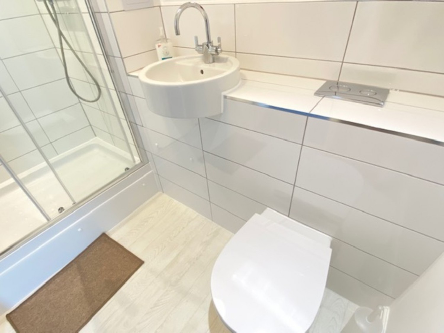 3 bedroom Flat in Old Watling Street, Canterbury