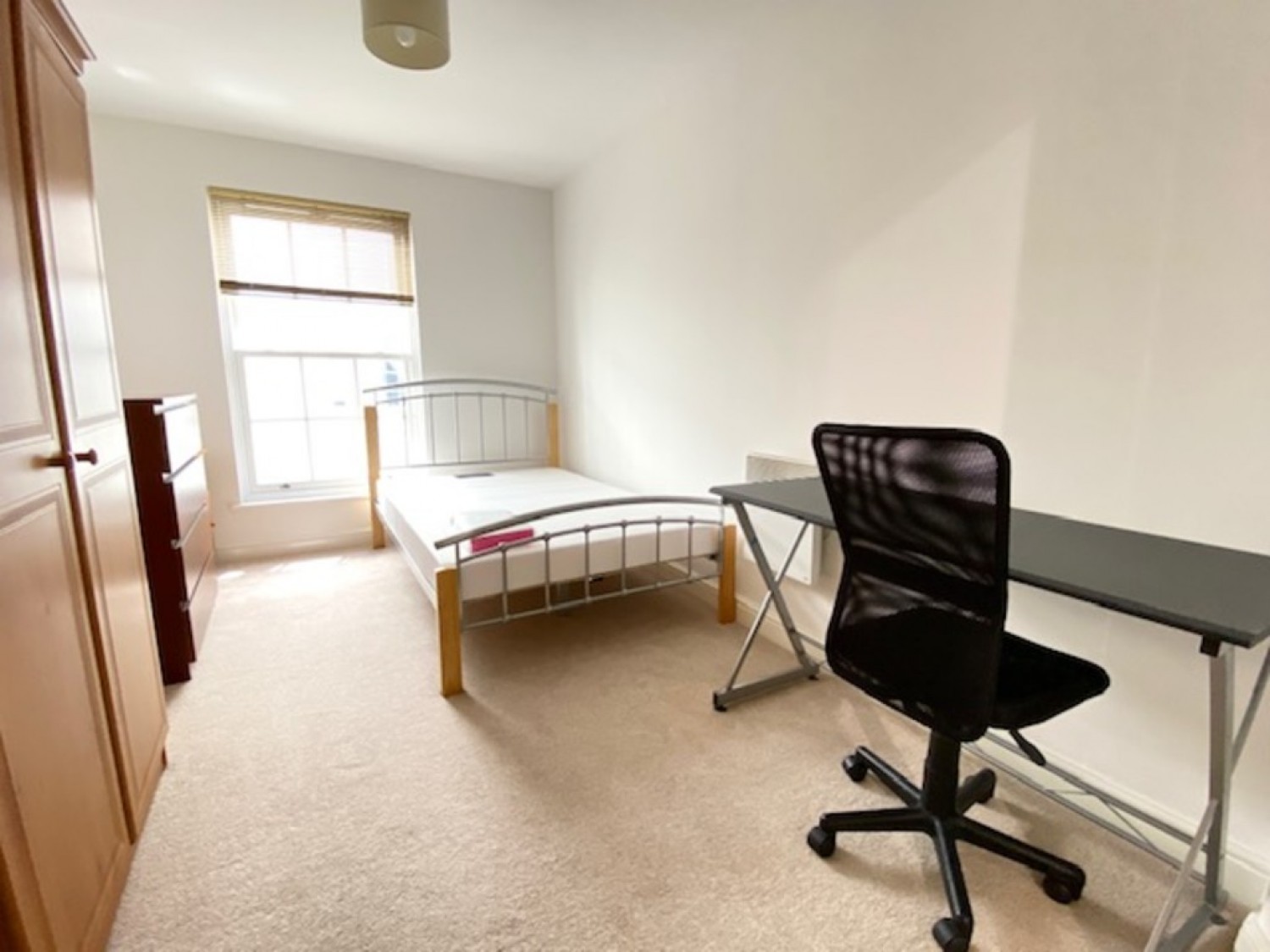3 bedroom Flat in Old Watling Street, Canterbury
