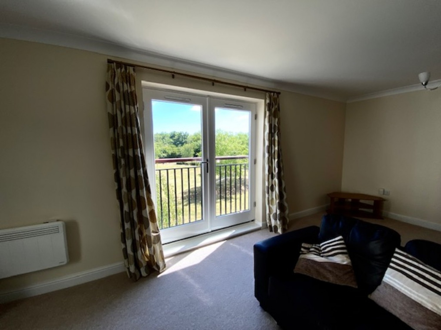 3 bedroom Flat in Old Watling Street, Canterbury