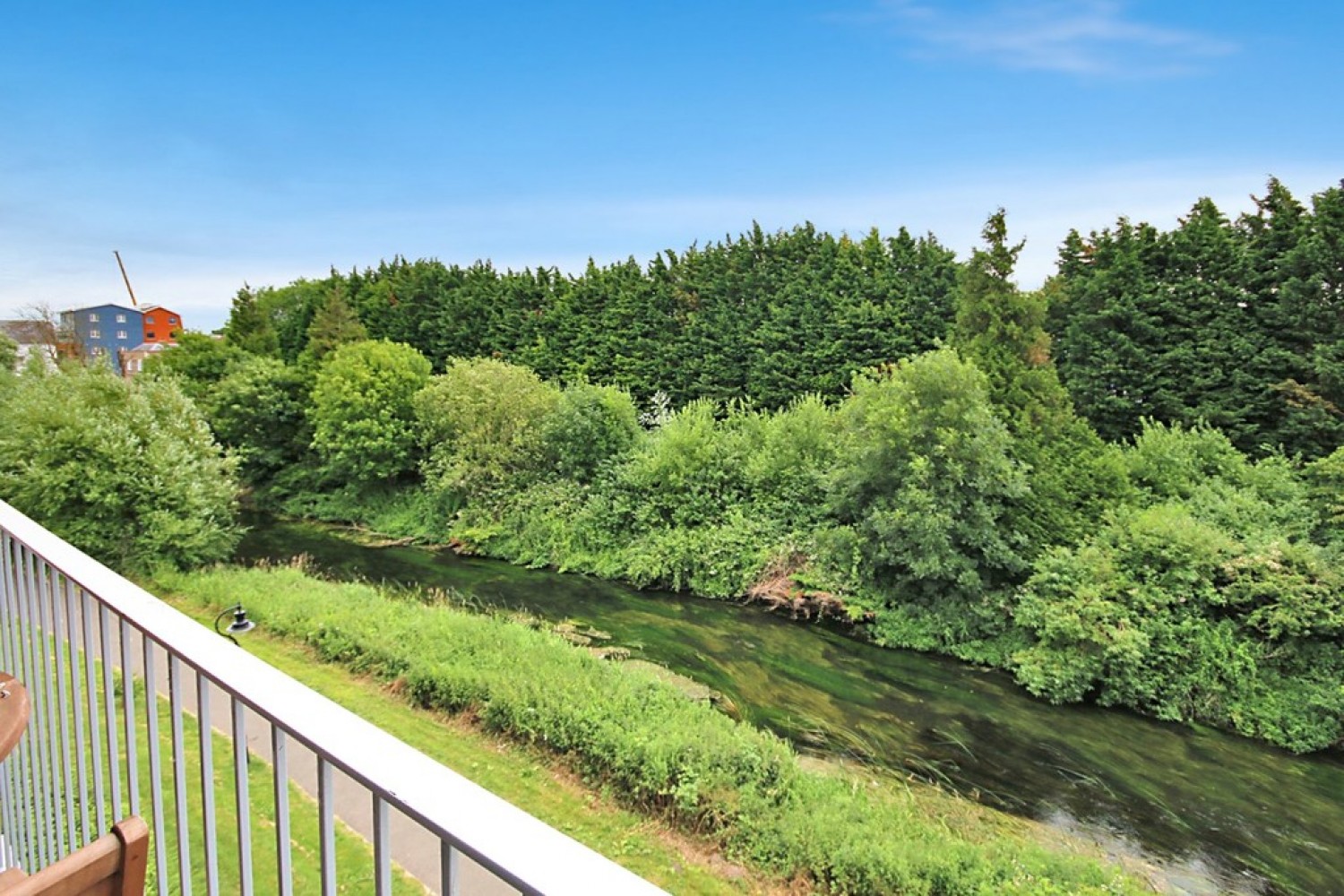 2 bedroom Flat for Sale Westwood Drive, Canterbury