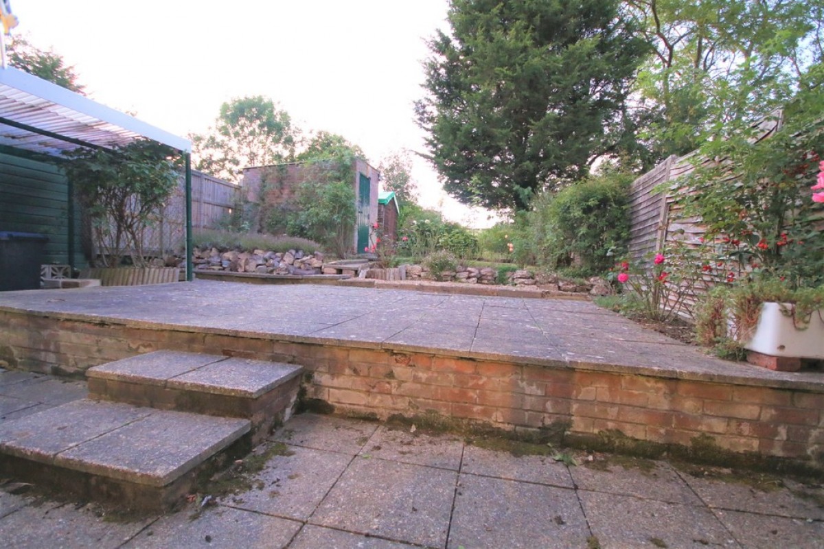 Long Meadow Way, Canterbury