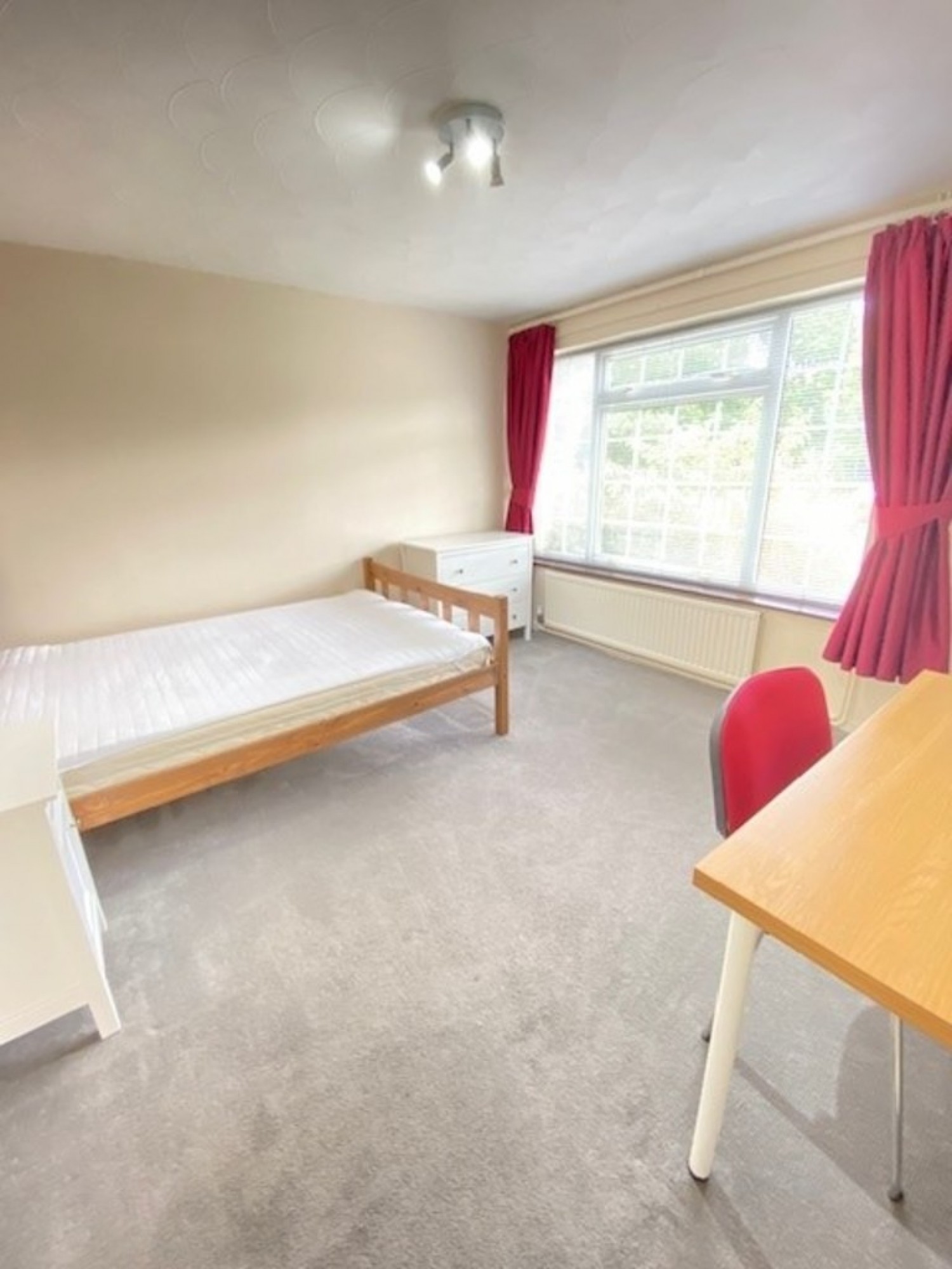 3 bedroom House for Letting Long Meadow Way, Canterbury