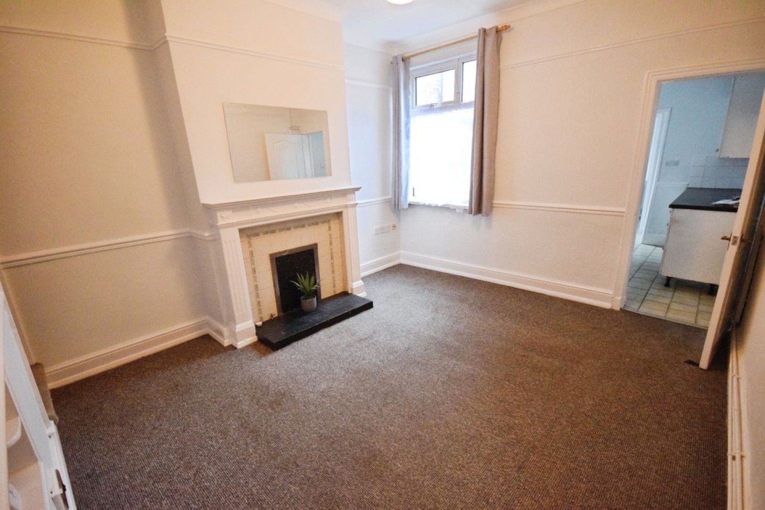 2 bedroom House in King William Street, Tunstall