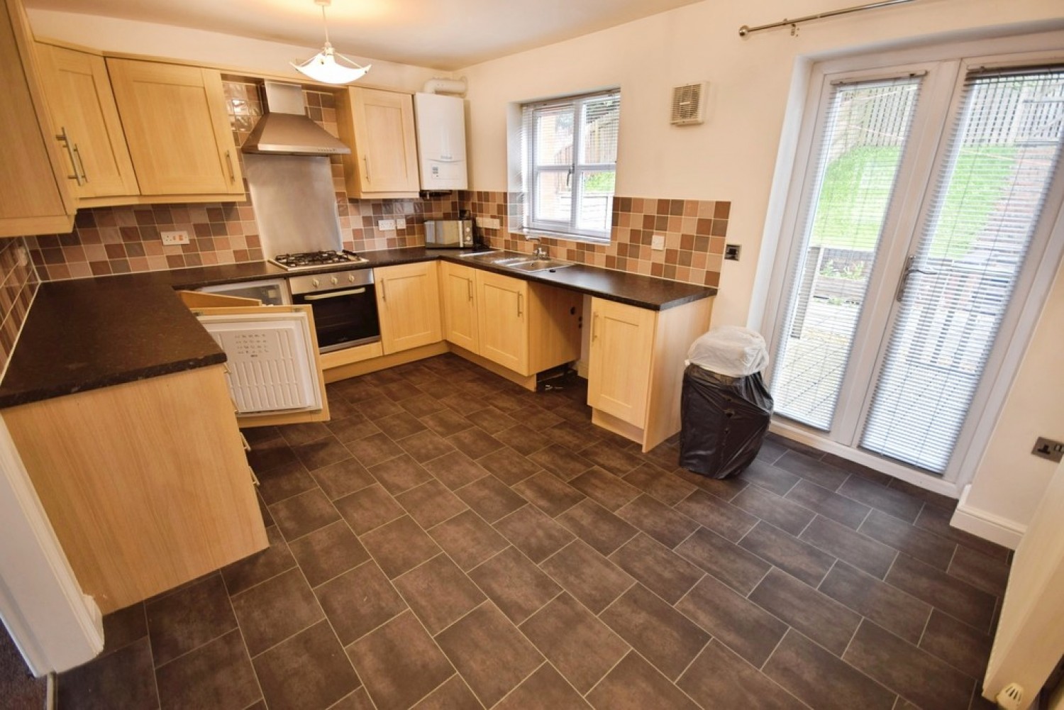 3 bedroom House for Letting Harleigh Grove, Longton