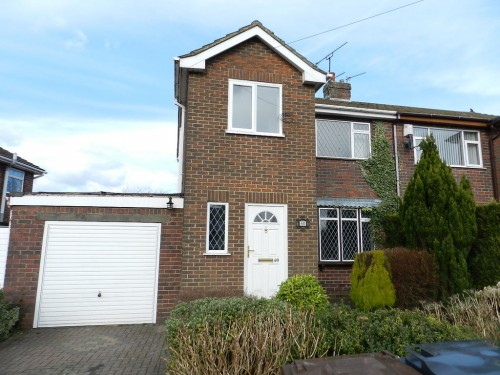 Moorland Avenue, Werrington