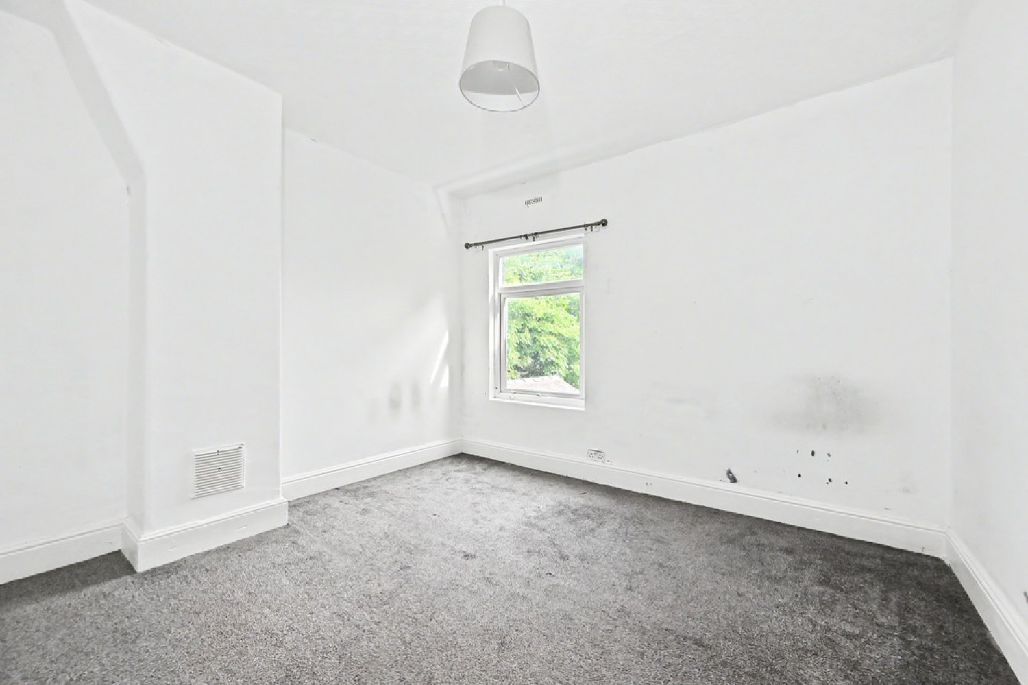 2 bedroom House for Sale Pinnox Street, Tunstall