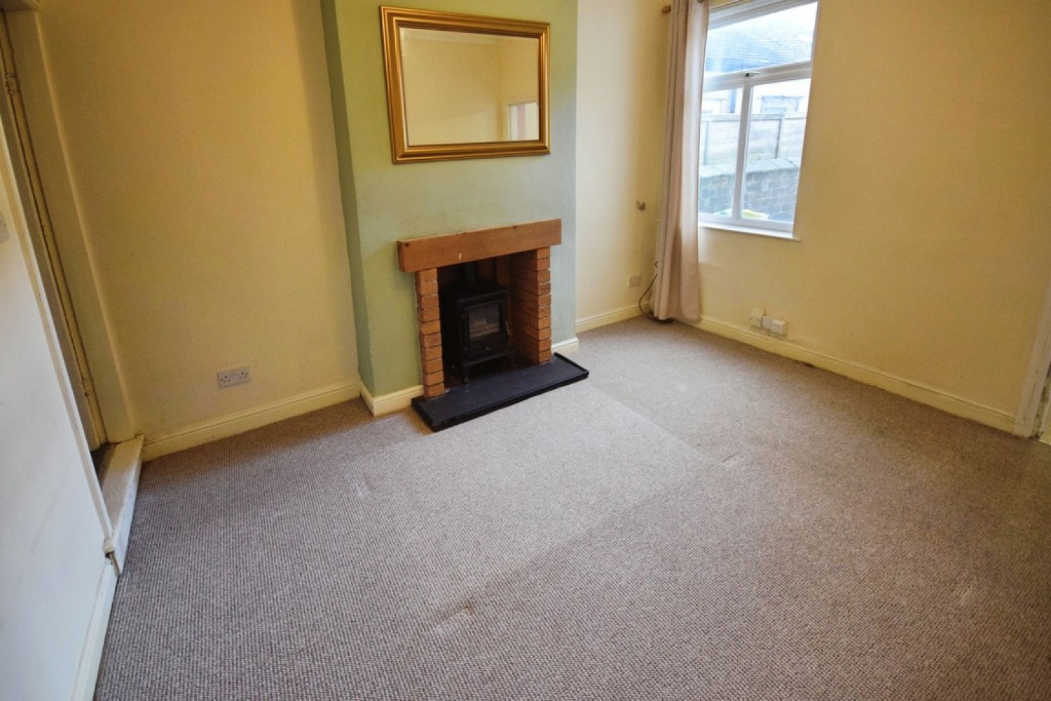 2 bedroom House in Welby Street Fenton