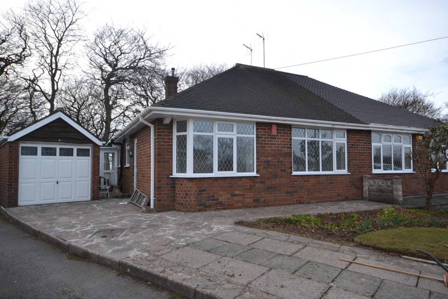 2 bedroom Bungalow for Letting Heathfield Grove, Meir Heath