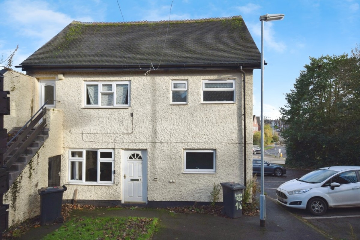 London Road, Chesterton, Newcastle