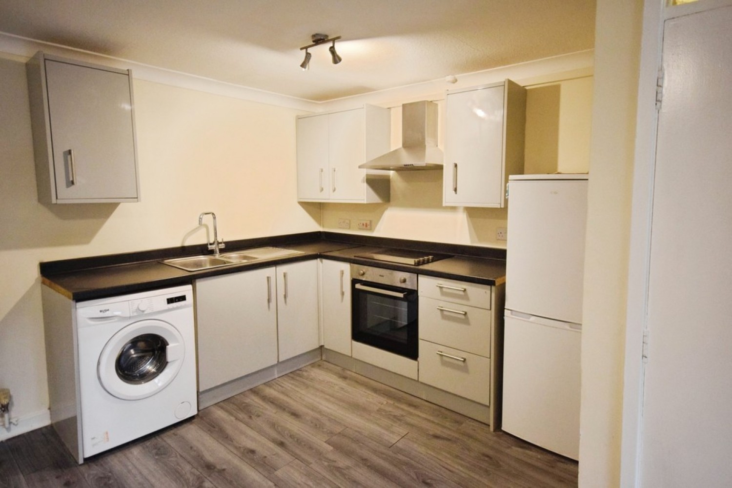 1 bedroom Flat for Letting London Road, Chesterton, Newcastle