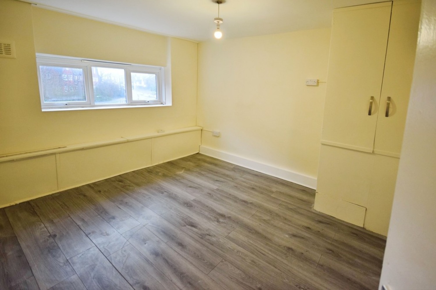 1 bedroom Flat for Letting London Road, Chesterton, Newcastle