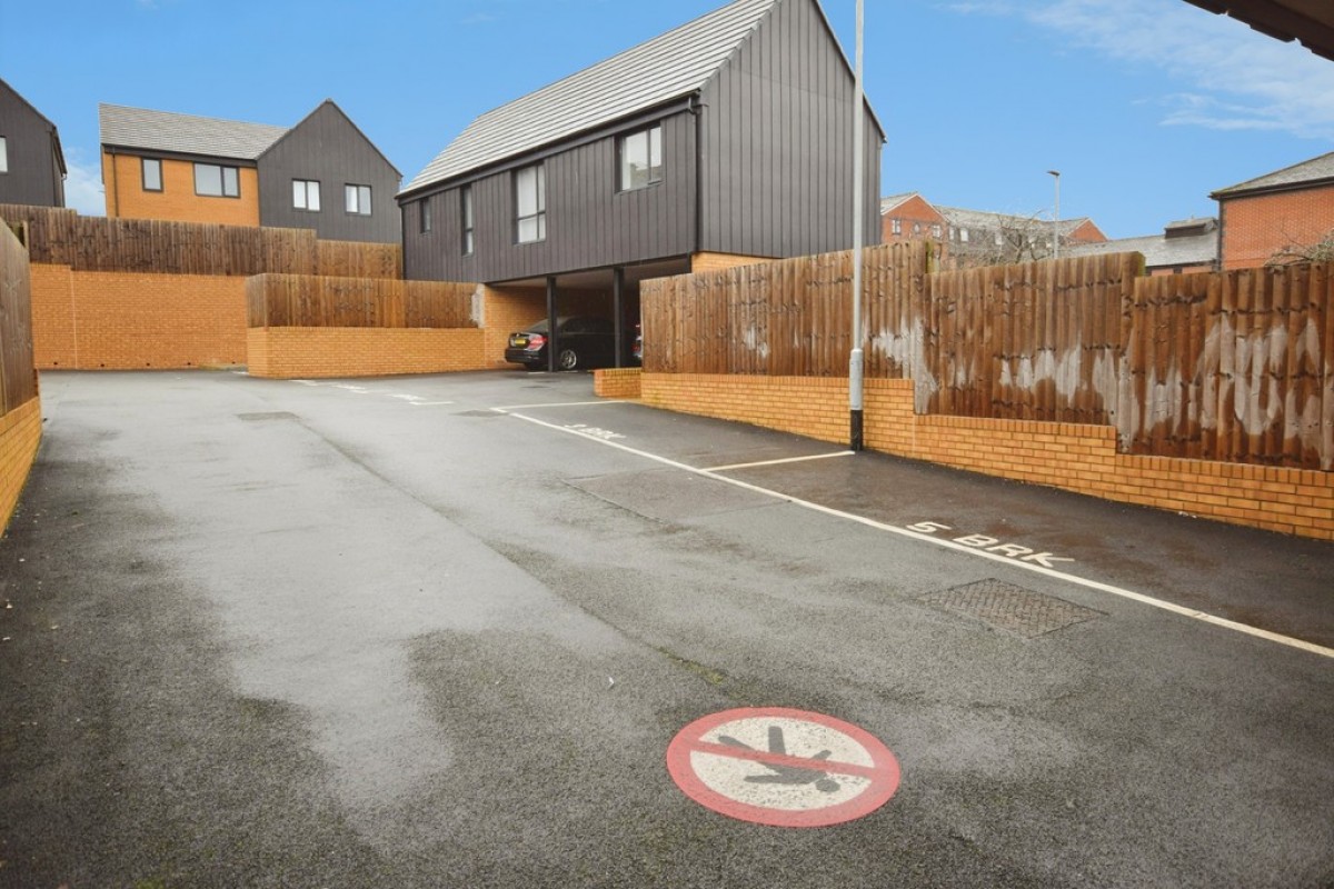 New Berkeley Street, Hanley