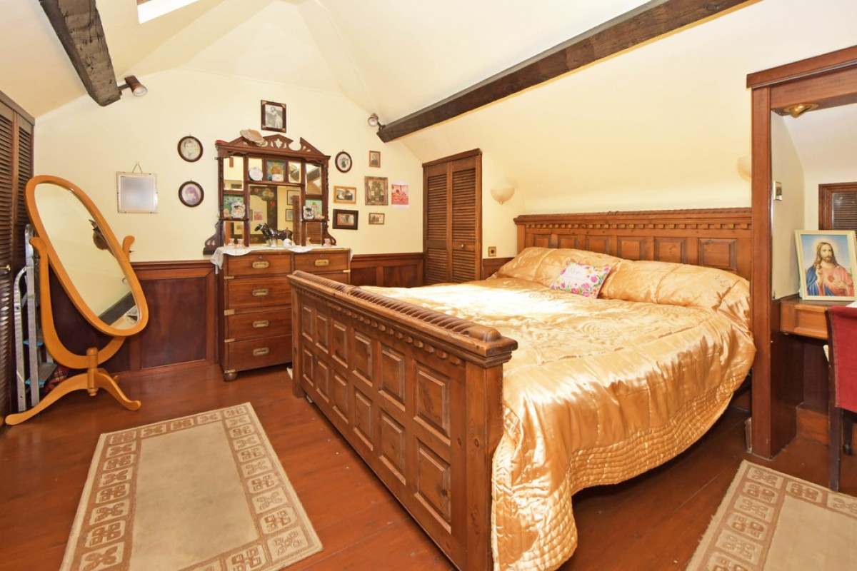 The Avenue, Kidsgrove ST7 1AL