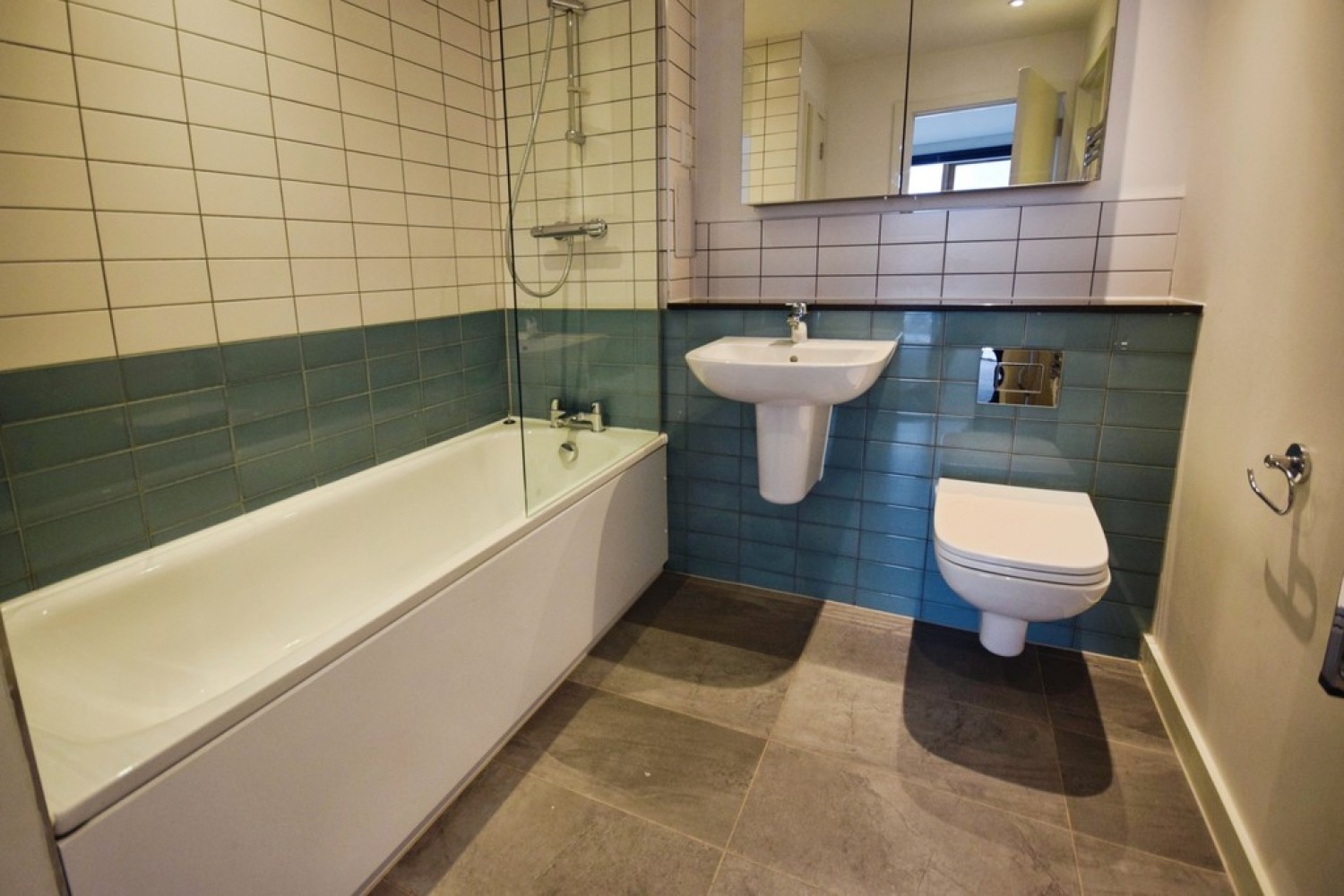 2 bedroom Flat in Clayworks, Hanley