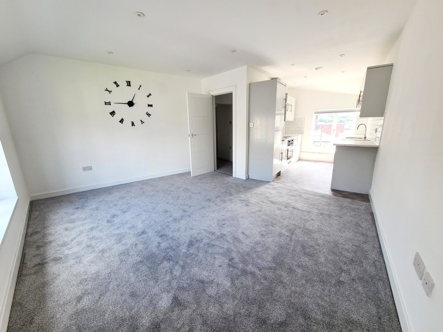 2 bedroom Flat for Letting Moorland Road, Burslem, Stoke-on-Trent