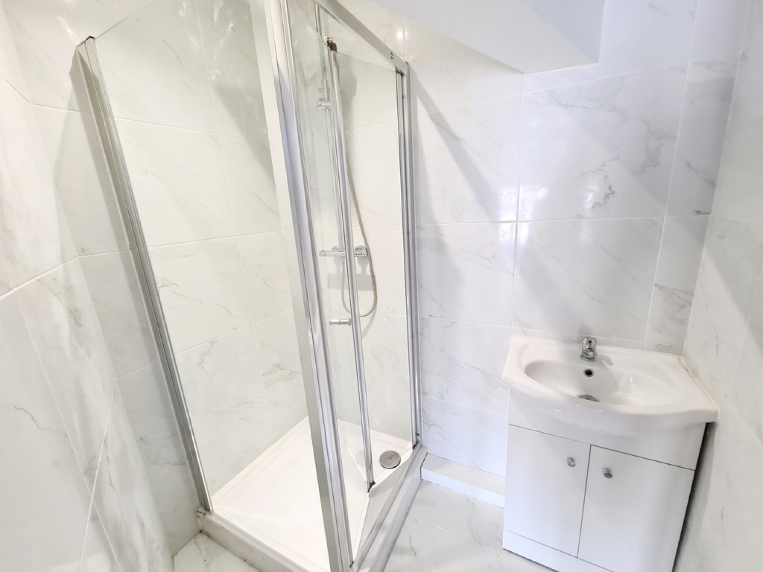 2 bedroom Flat for Letting Moorland Road, Burslem, Stoke-on-Trent