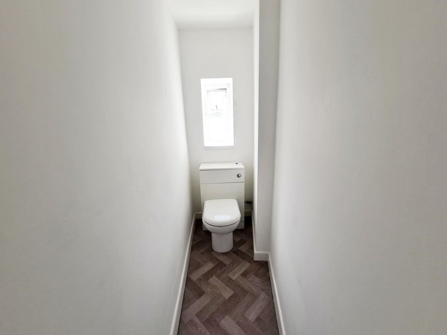 2 bedroom Flat for Letting Moorland Road, Burslem, Stoke-on-Trent