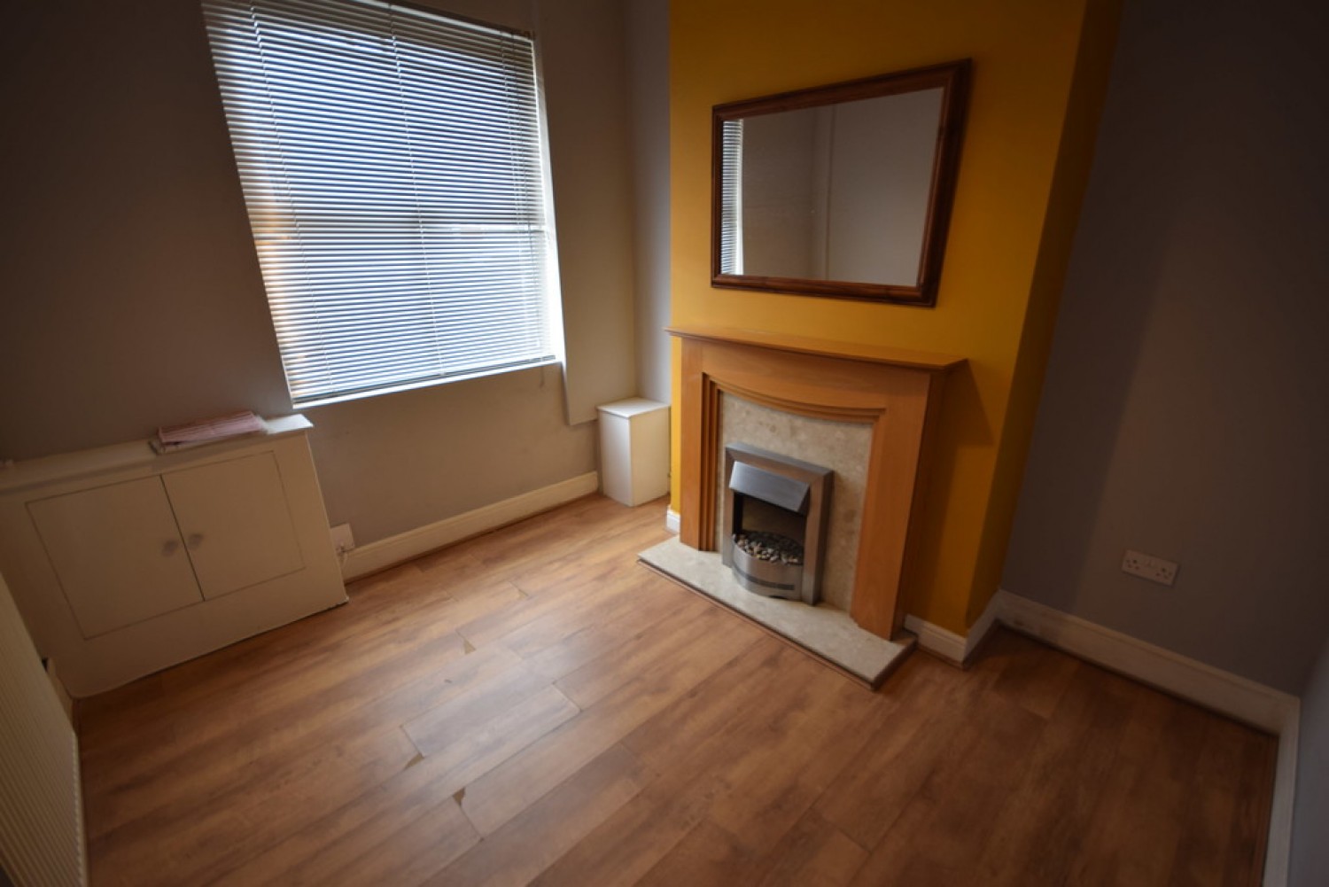 2 bedroom House for Letting Kinver Street, Smallthorne,