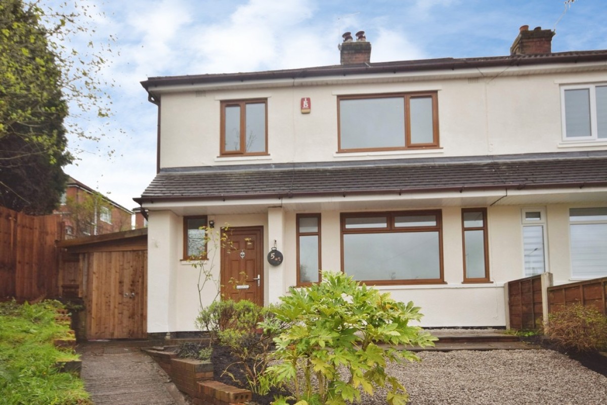 Kenilworth Grove, Longton