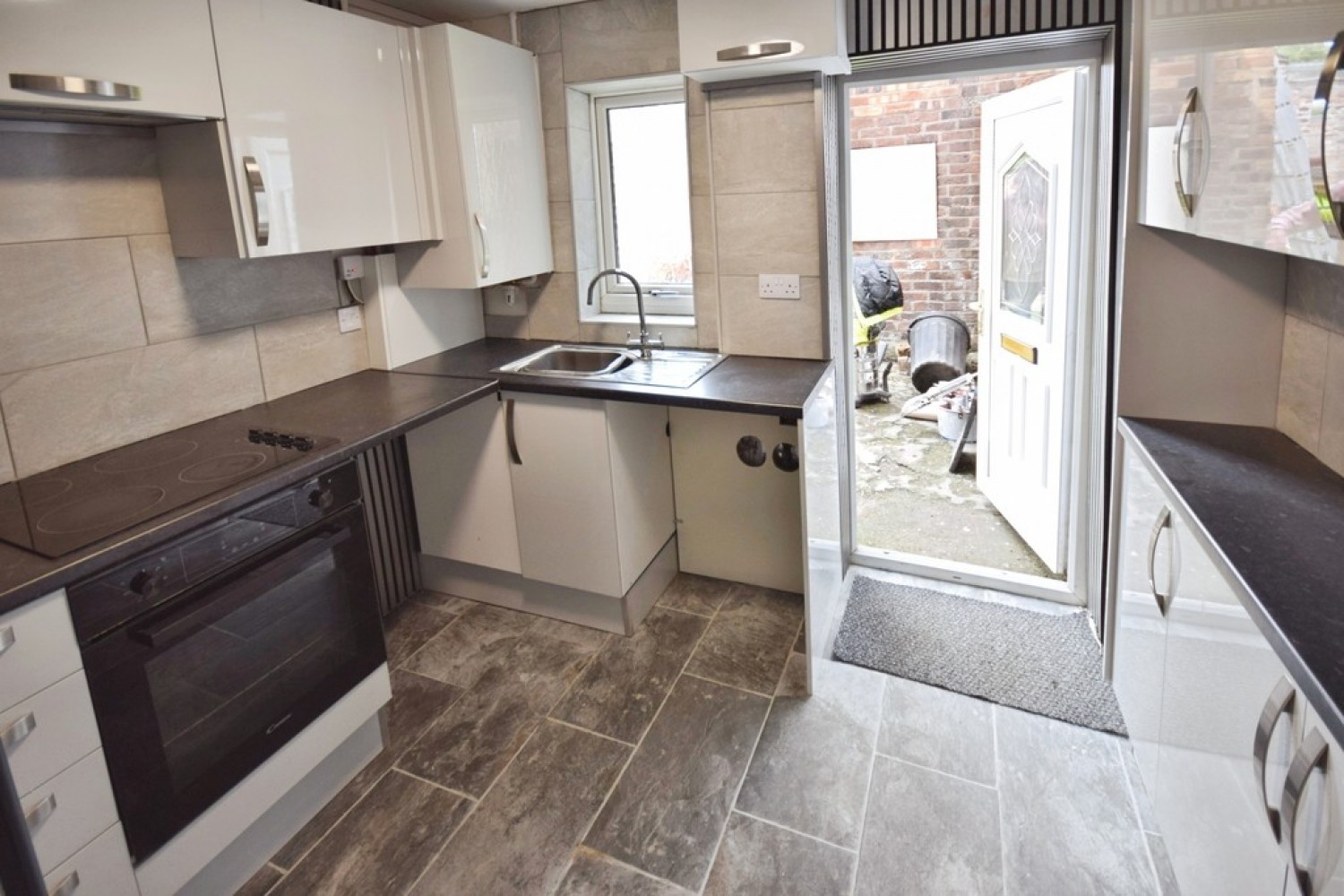 Newleigh Street, Milton