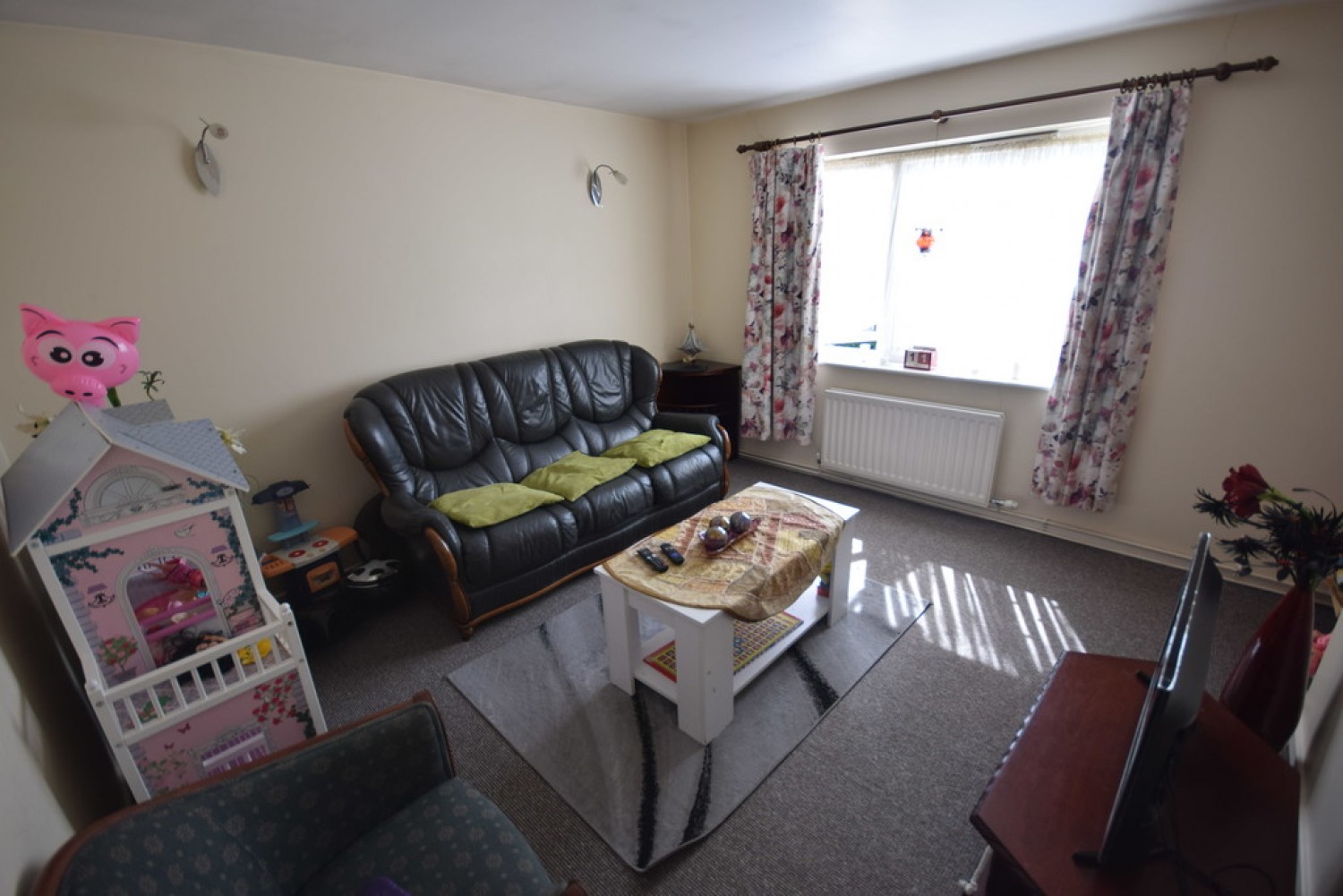 2 bedroom Flat for Letting Milehouse Lane Newcastle