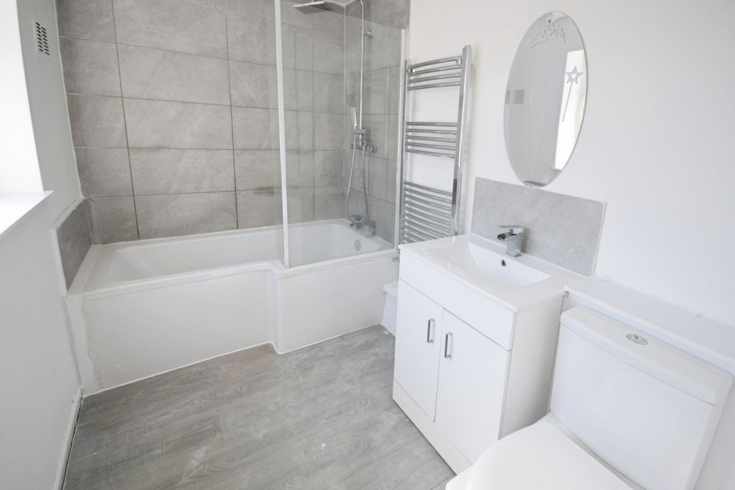 2 bedroom House for Letting Bond Street, Tunstall