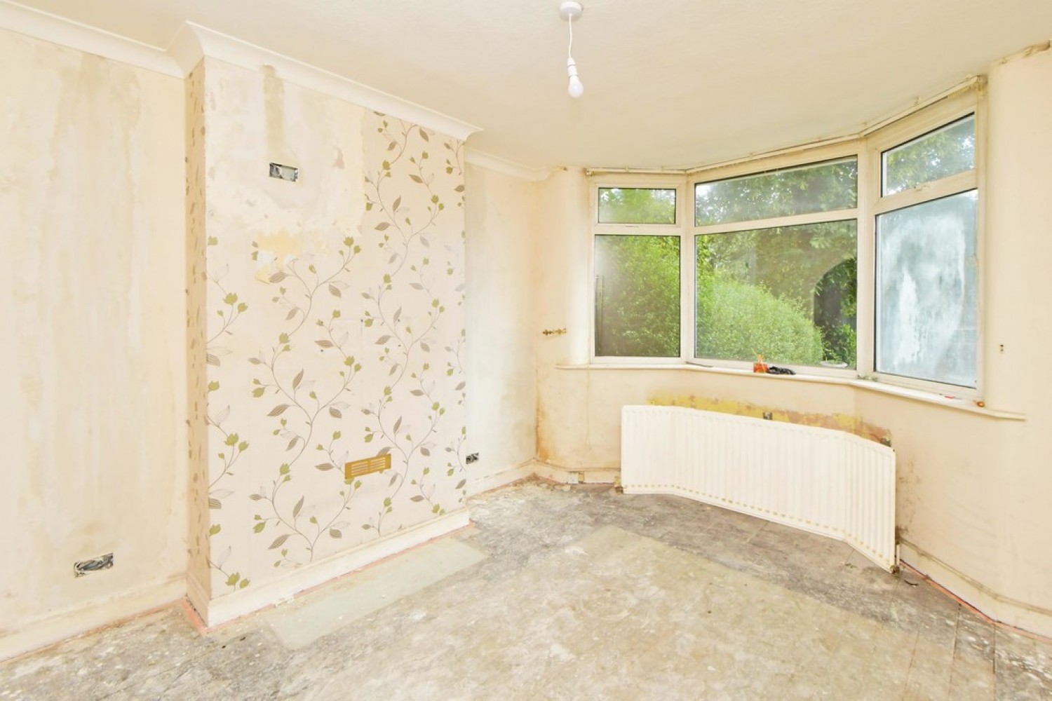 2 bedroom House for Auction London Road, Oakhill, Stoke-on-Trent