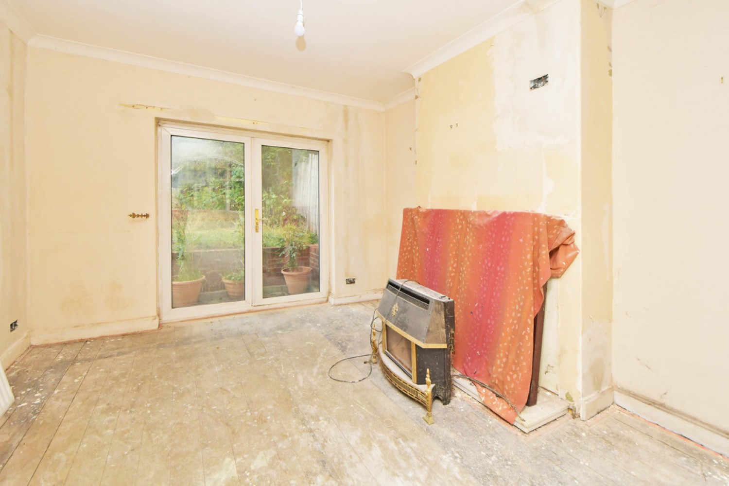 2 bedroom House for Auction London Road, Oakhill, Stoke-on-Trent