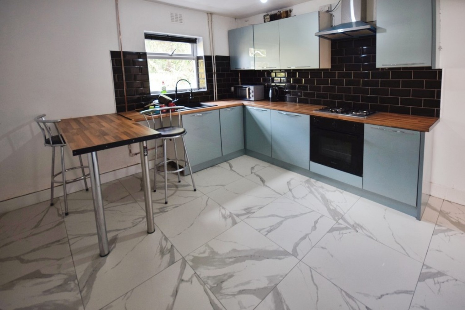 3 bedroom House for Letting Dividy Road, Bentilee