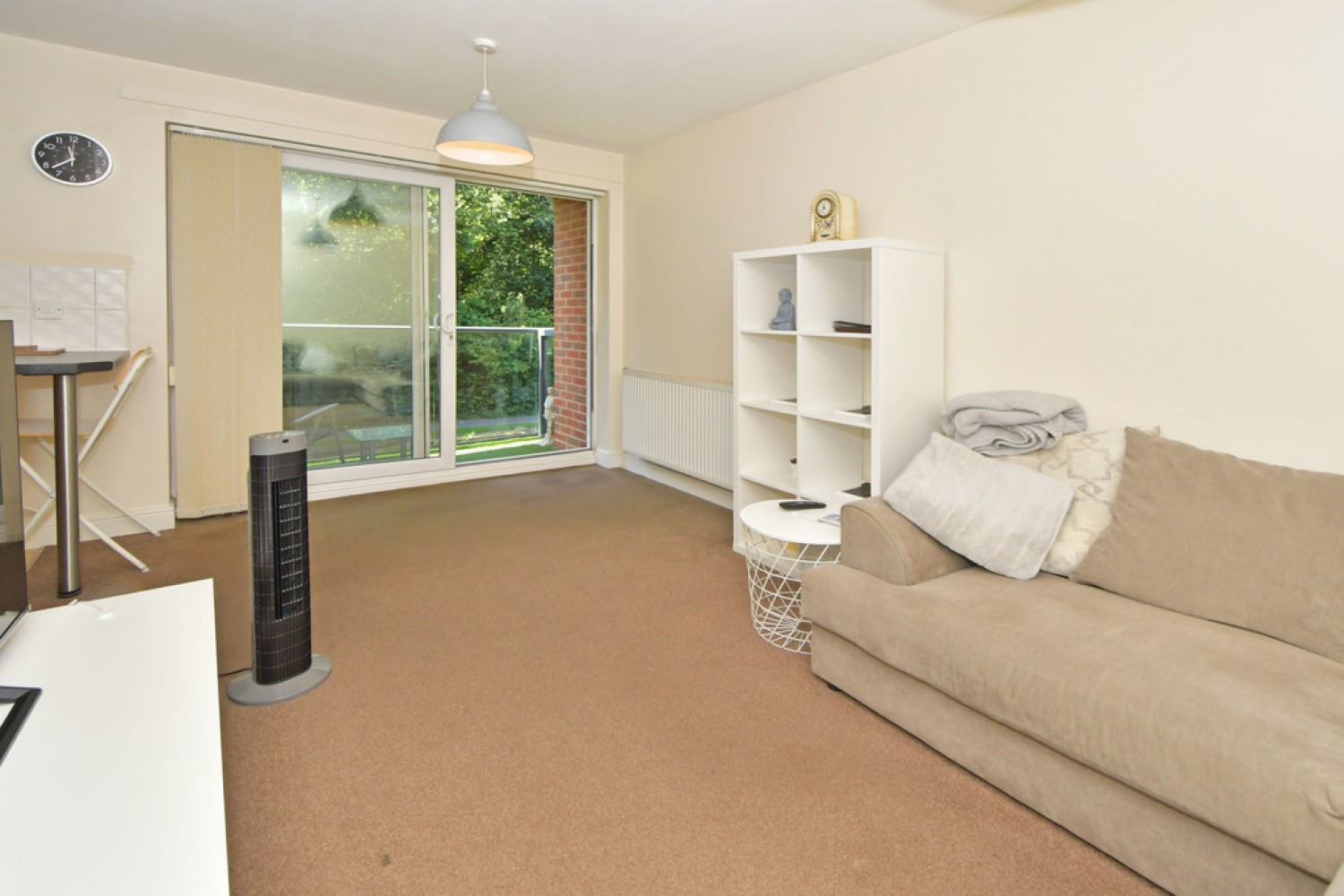 2 bedroom Flat for Sale Sunny Bank, Middleport, Stoke-on-Trent