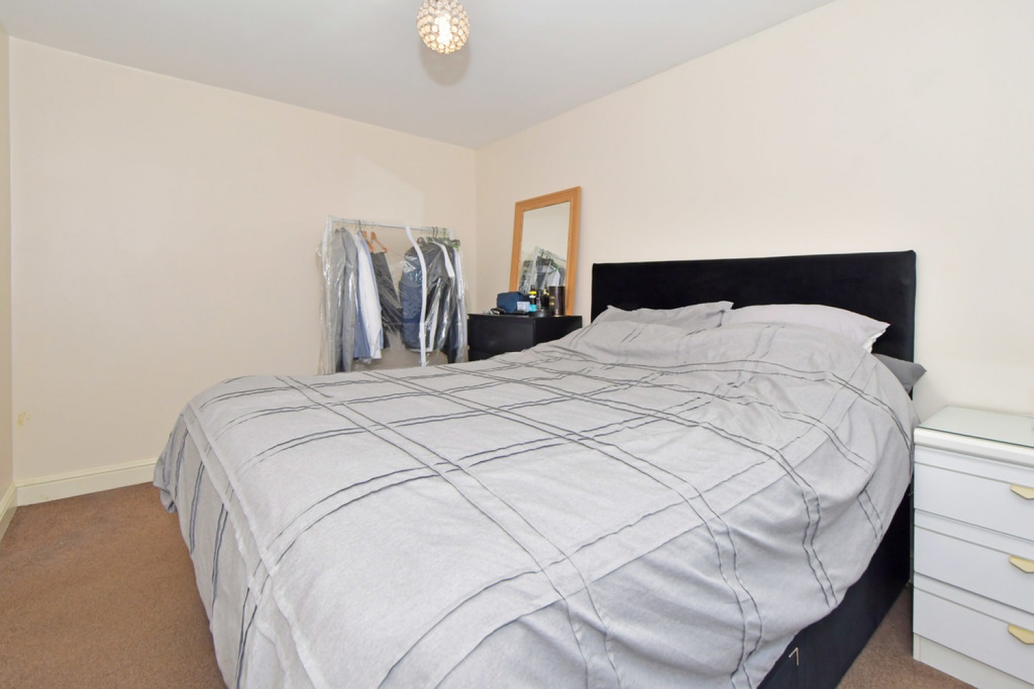 2 bedroom Flat for Sale Sunny Bank, Middleport, Stoke-on-Trent