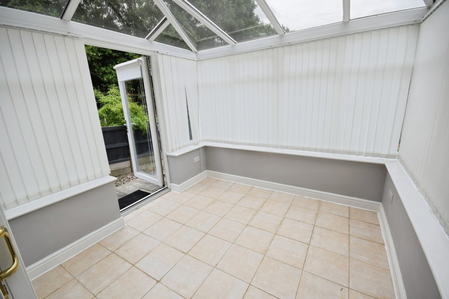 2 bedroom House for Letting Widecombe Road, Birches Head