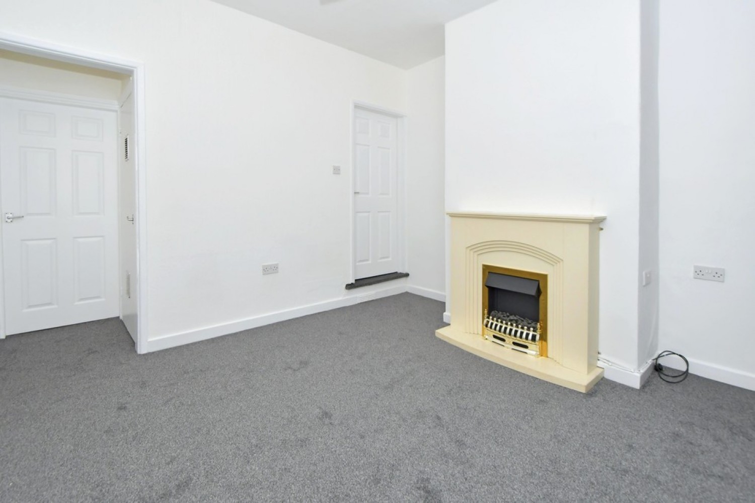 2 bedroom House for Sale Moorland Road, Burslem, Stoke-on-Trent