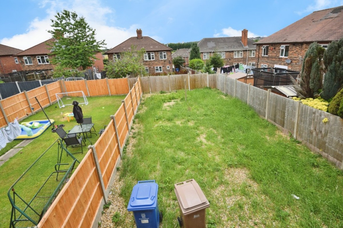 Newhouse Road, Bucknall