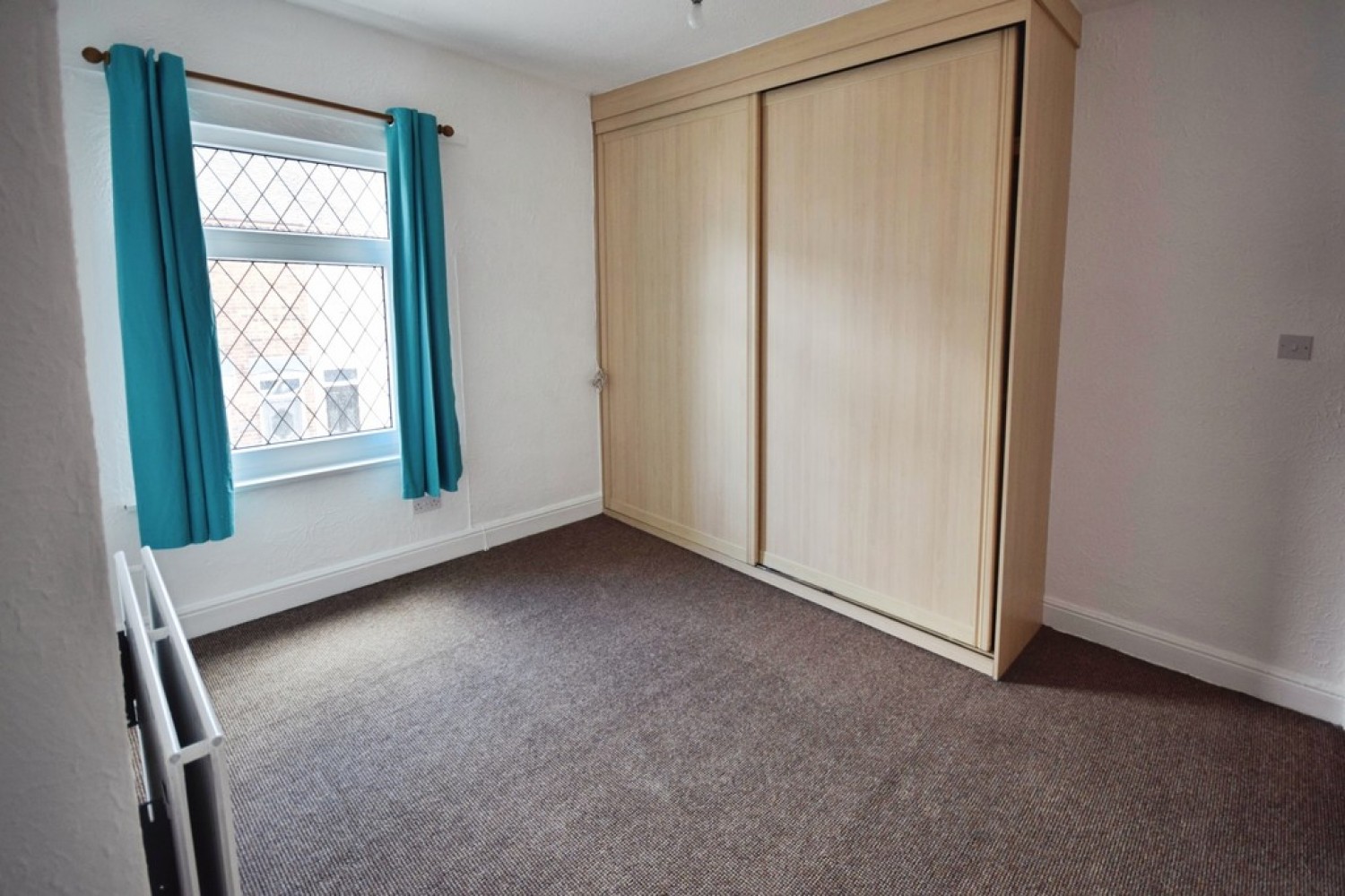 2 bedroom House for Letting Alma Street, Fenton, Stoke-On-Trent