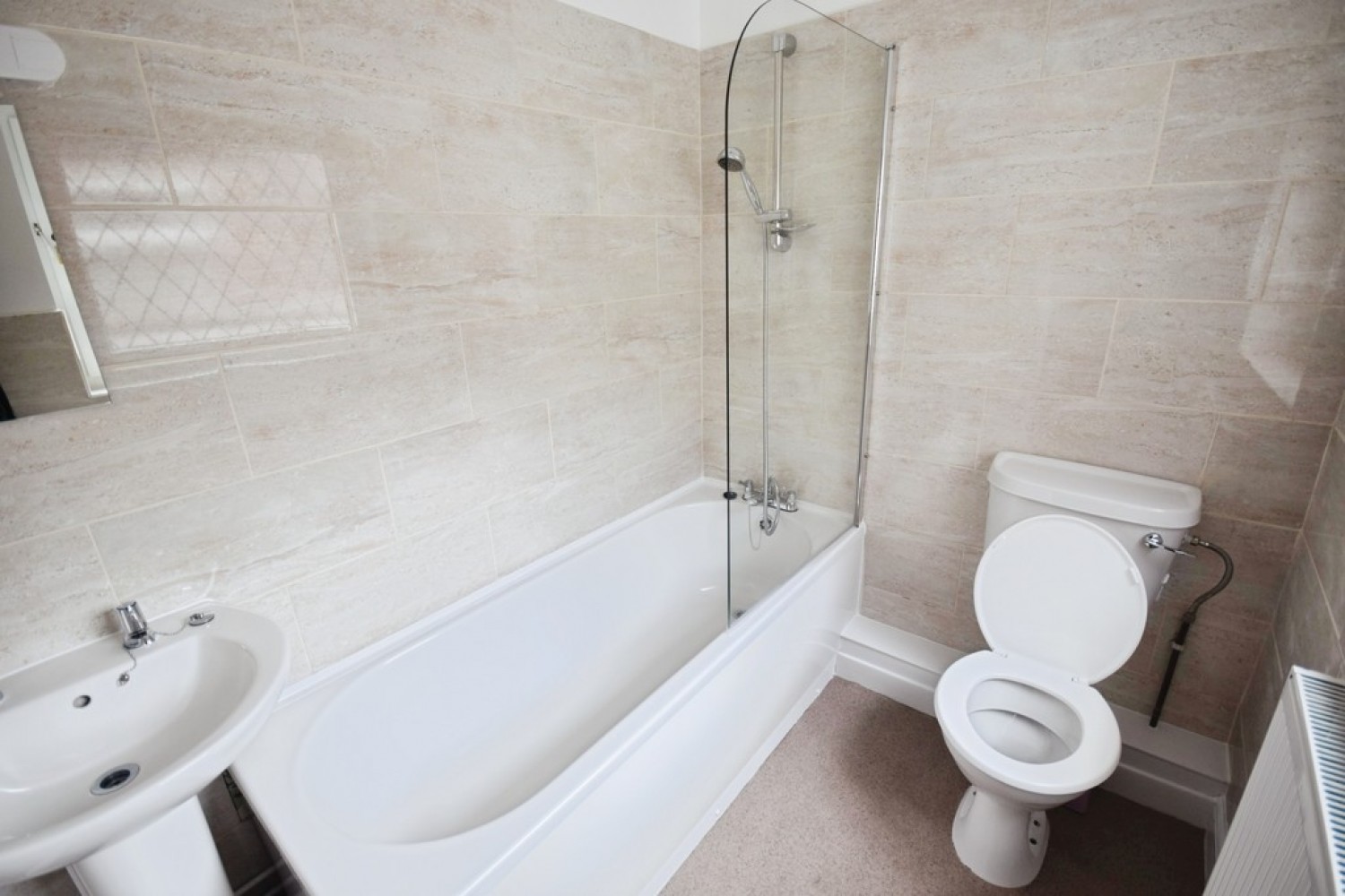 2 bedroom House for Letting Alma Street, Fenton, Stoke-On-Trent