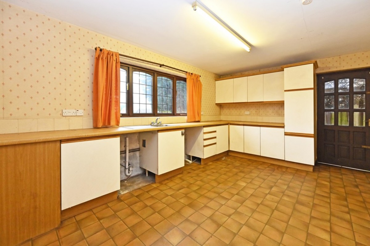 Chesham Grove, Meir Park, Stoke-on-Trent