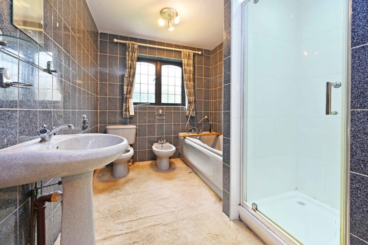 Chesham Grove, Meir Park, Stoke-on-Trent