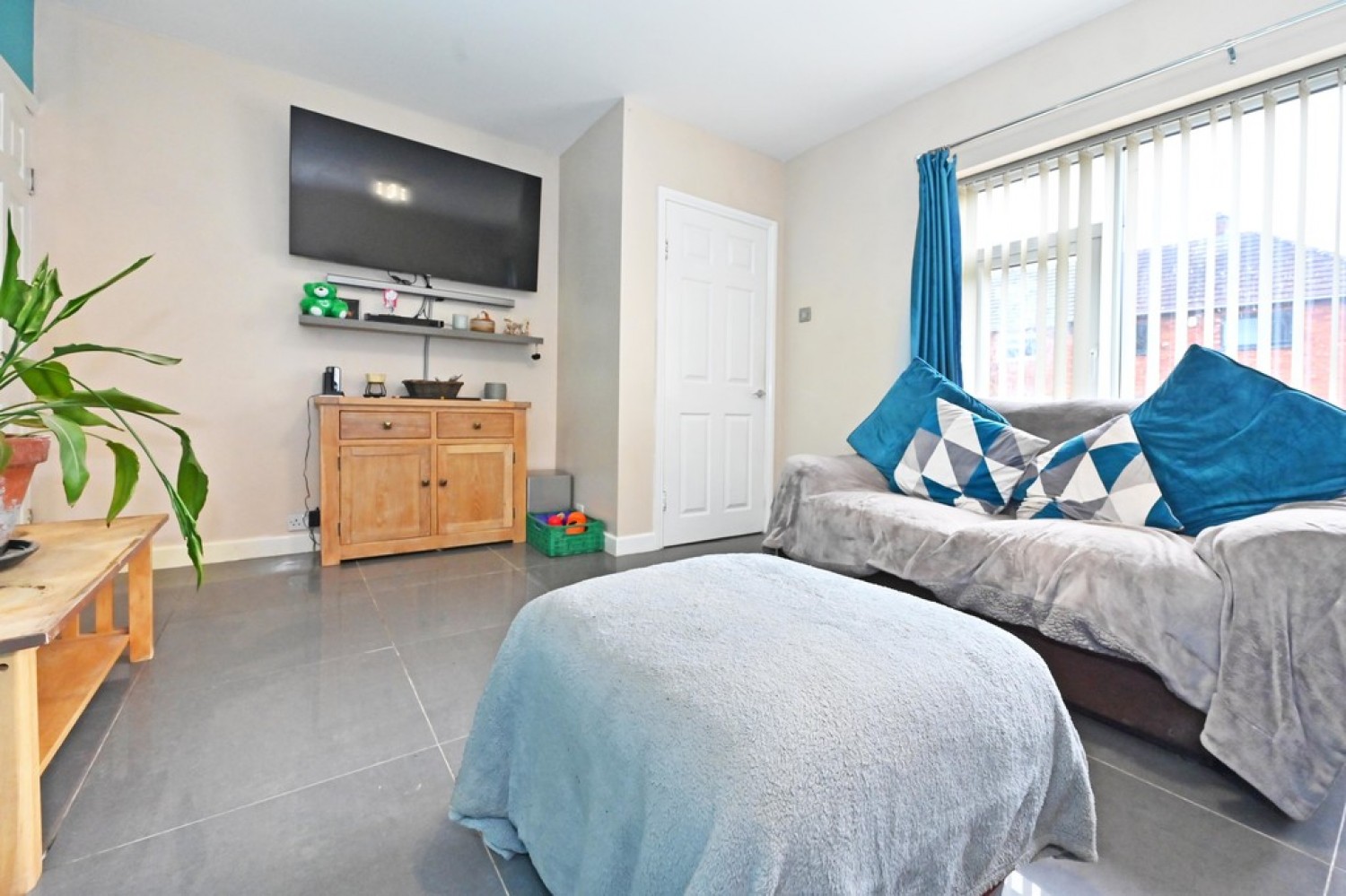 2 bedroom House for Sale Ladybank Grove, Blurton, Stoke-on-Trent