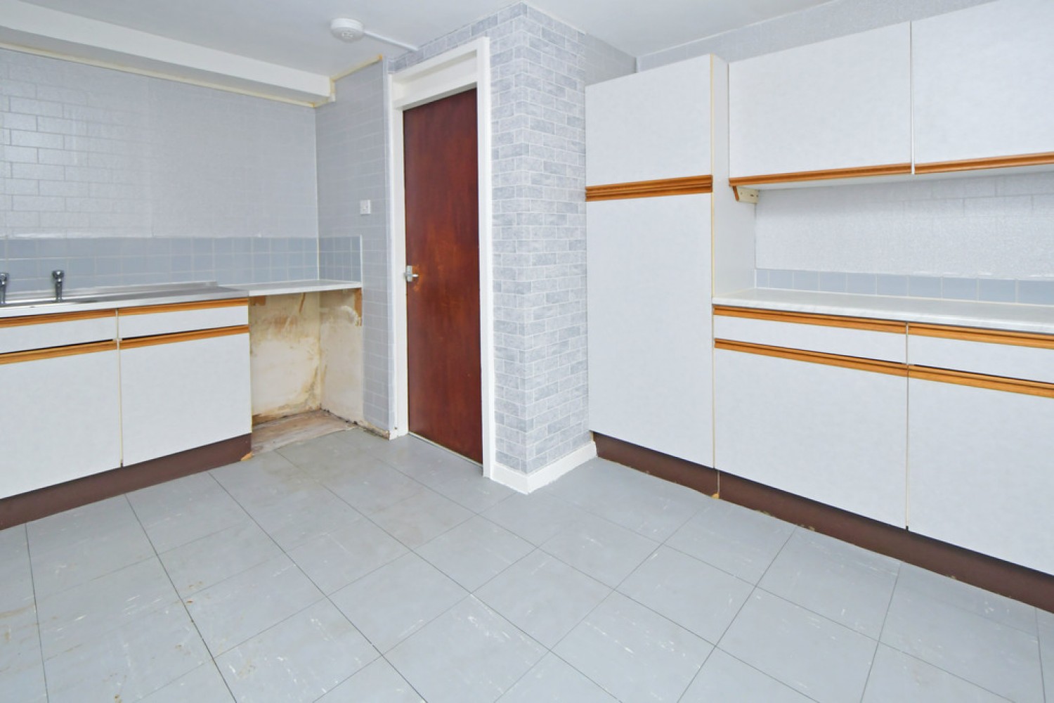 2 bedroom Flat for Auction Wellington Street, Hanley, Stoke-on-Trent