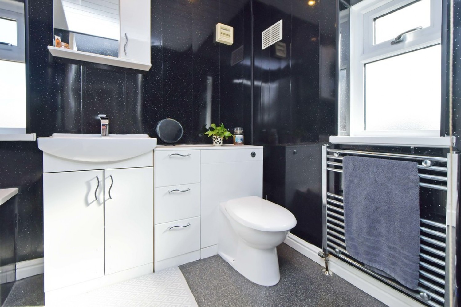 3 bedroom House for Sale Ubberley Road, Bentilee, Stoke-on-Trent