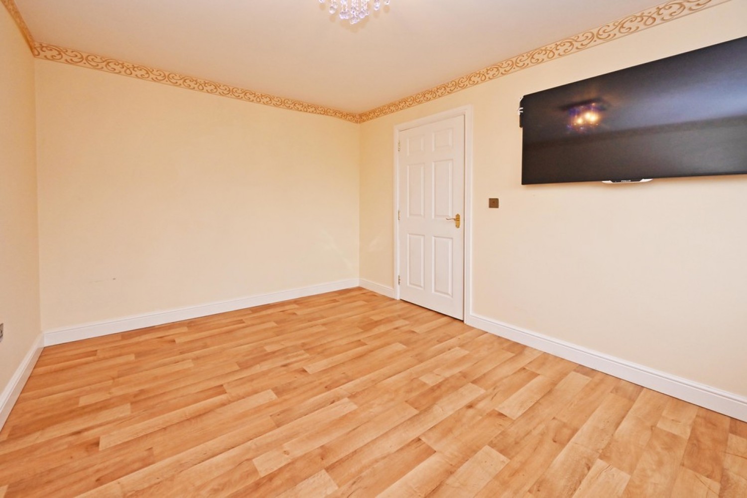 2 bedroom Flat for Auction Sunny Bank, Middleport, Stoke-on-Trent